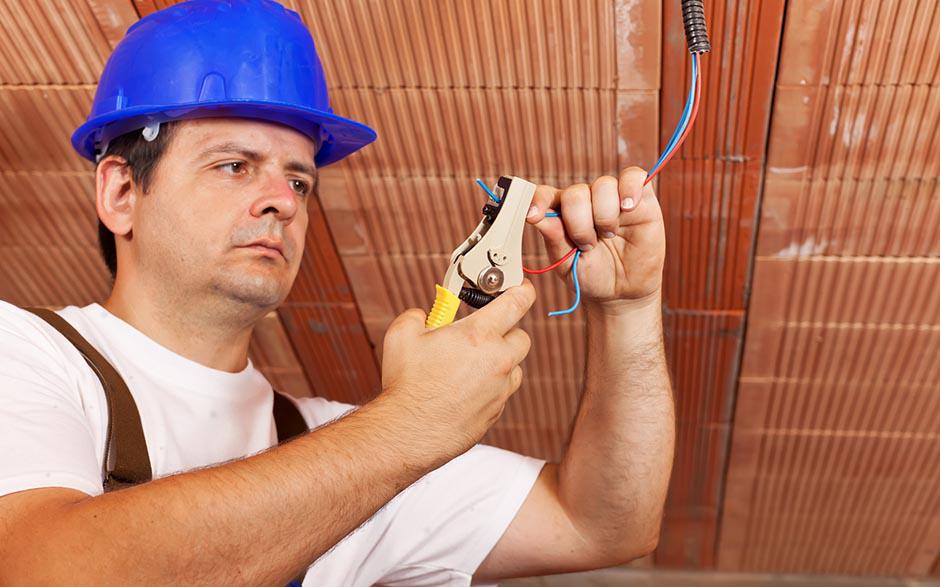 monteur électricien Ons-en-Bray